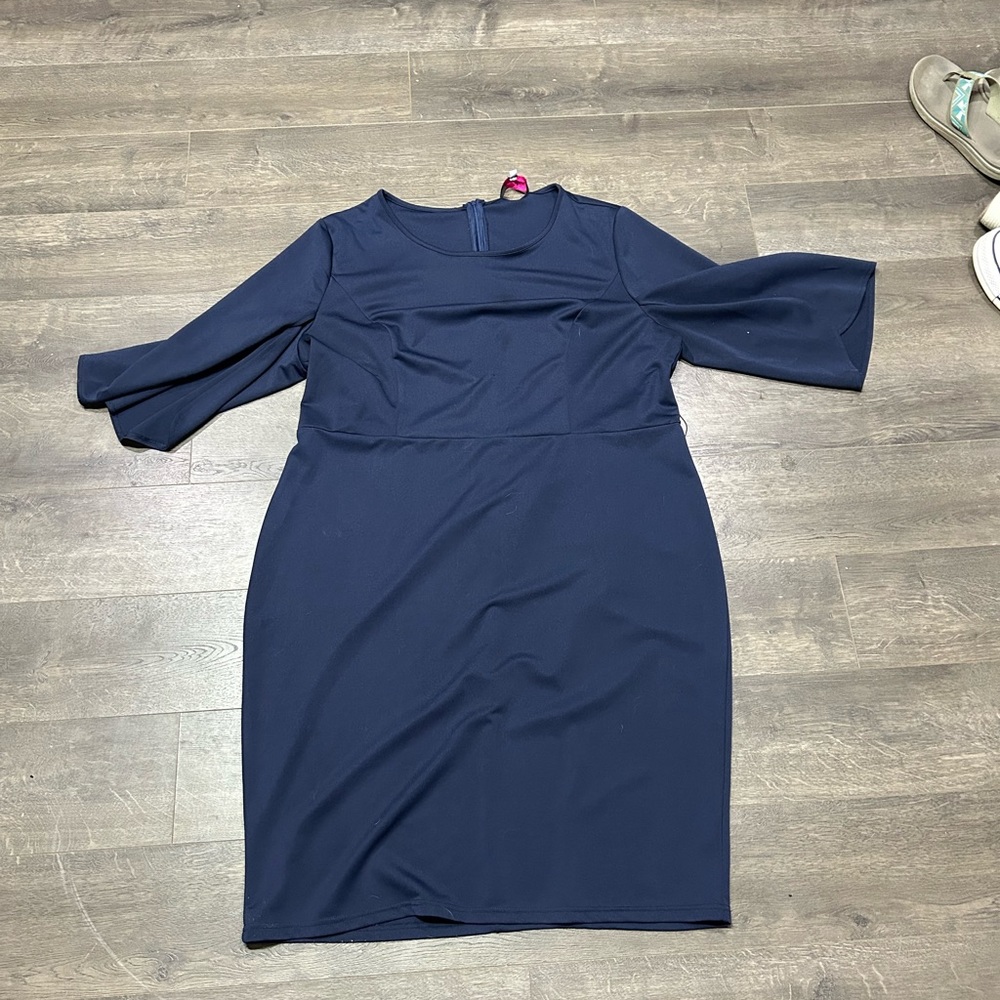 Plus size navy blue dress with sleeves